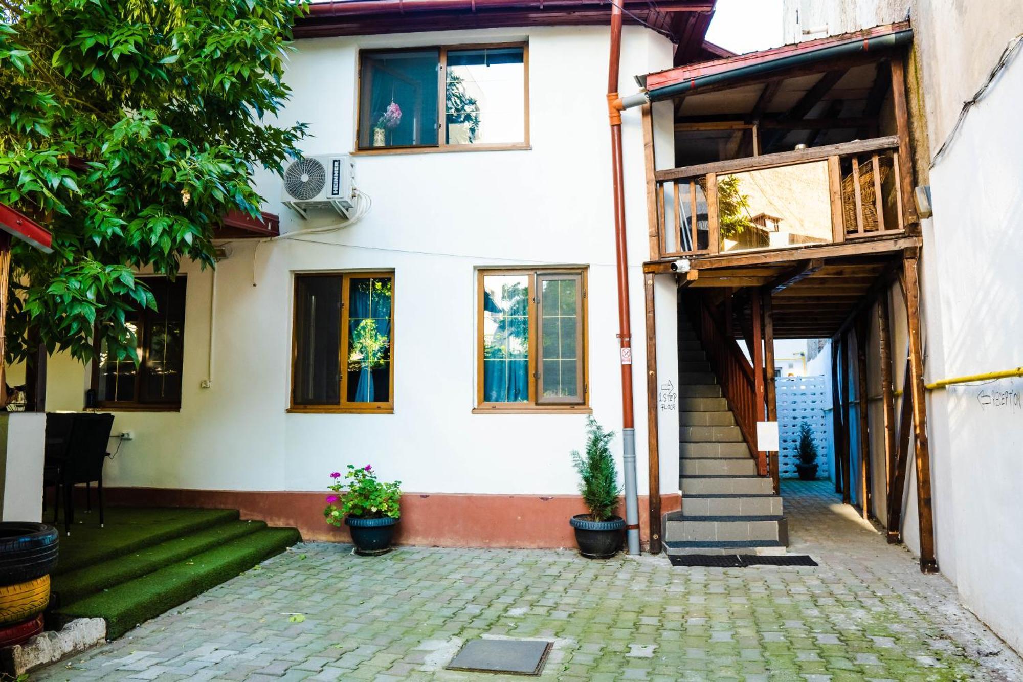 Hostel Sport Bucharest Exterior photo